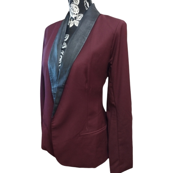 BB Dakota Blazer Open Front - Picture 2 of 8